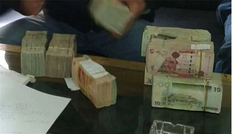 جمارك سفاجا تضبط تهريب سلاح نارى وكمية من الهواتف المحمولة