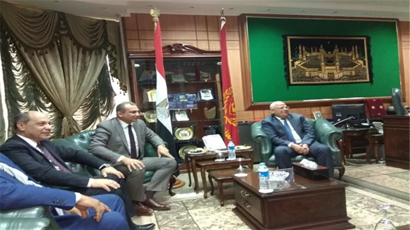 بروتوكول تعاون لإنشاء 108 محال و12 مخزناً بحي الزهور ببورسعيد