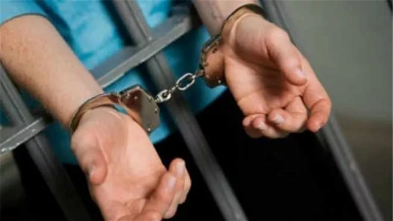 ضبط مسئولى اعلانات وايرادات لقيامهم بإستغلال موقعهم الوظيفى فى التواطؤ مع وكالات إعلانية
