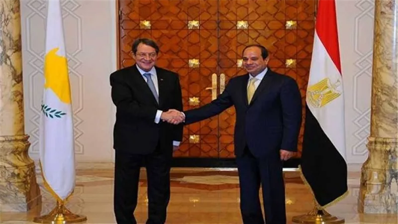السيسي يوجه التهنئة للرئيس القبرصي بمناسبة إعادة انتخابه 