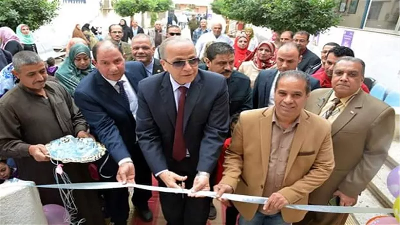 بالصور.. محافظ القليوبية يدشن حملة التطعيم ضد شلل الأطفال