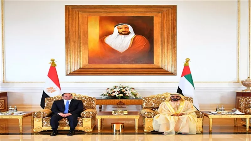 الرئيس السيسي يصل أبو ظبى ويجرى جلسة مباحثات  