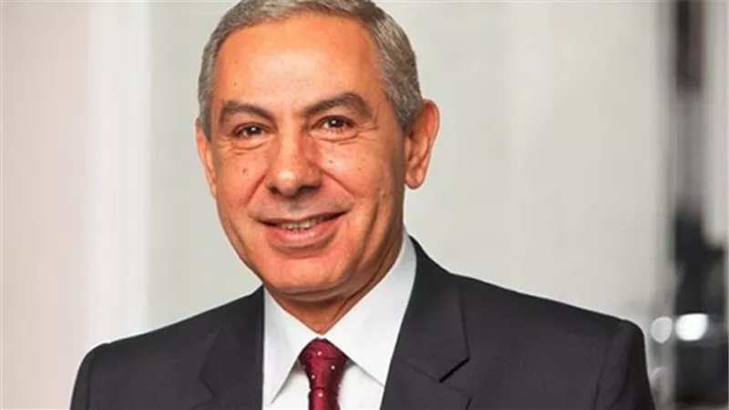 وزير التجارة والصناعة يبدأ غداً زيارة لدولة سنغافورة