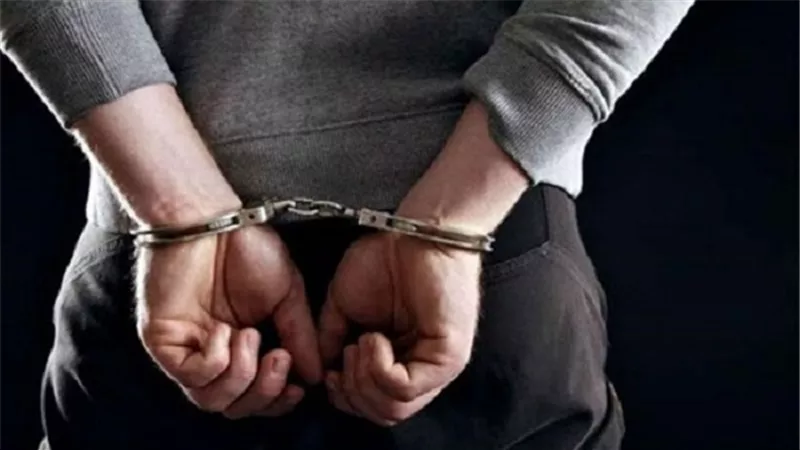 ضبط أحد الأشخاص يقوم بتجميع مدخرات المصريين العاملين بالخارج من العملة الأجنبية والإتجار بها