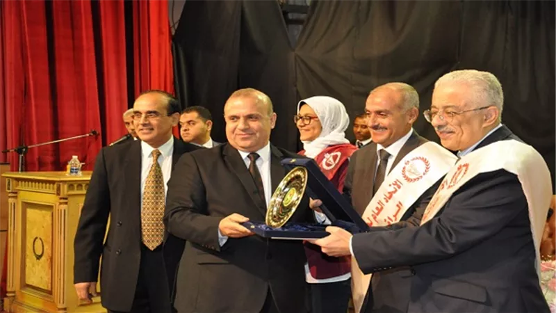 شوقى يكرم أعضاء المكتب التنفيذي الجدد لمجلس الاتحاد العام لطلاب مدارس الجمهورية 2017/2018