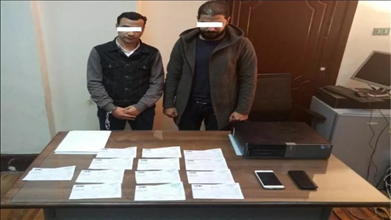 ضبط مالكى إحدى الشركات لقيامهما بالتلاعب بنظام التشغيل الإلكترونى لإحدى شركات النقل الحديثة