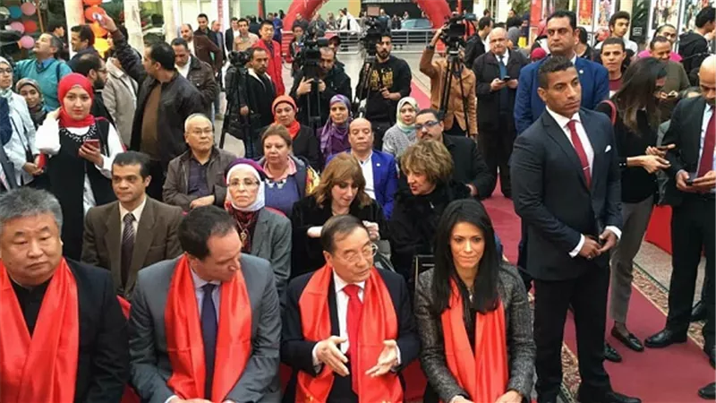 وزيرة السياحة.. تحتفل برأس السنة الصينية وانارة برج القاهرة تزامنا مع برج شنغهاى بالصين