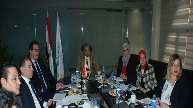 برئاسة وزير البيئة مناقشة النموذج المالي والاقتصادى للمنظومة الجديدة للمخلفات   