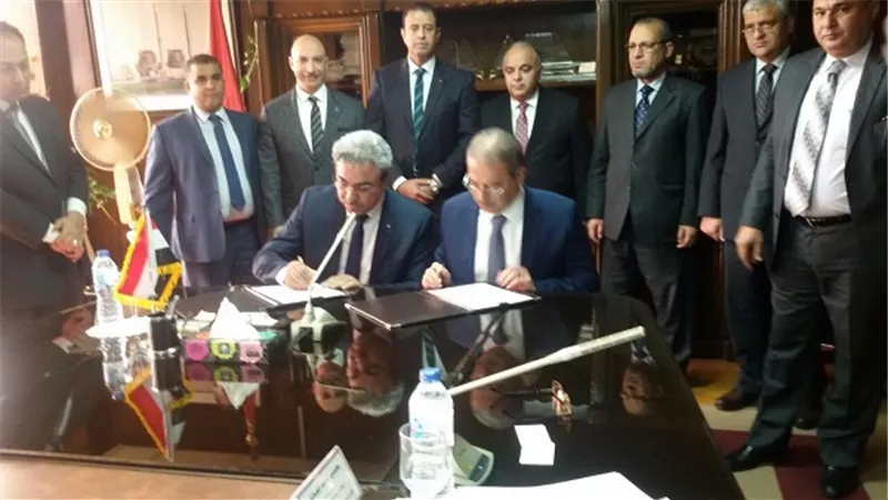 توقيع عقد عملية نظام التحكم ونقل المعلومات (DCS) لمشروعى محطتى توليد كهرباء غرب القاهرة وأسيوط 
