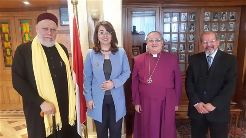والي تناقش مبادرة معاً من اجل مصر 