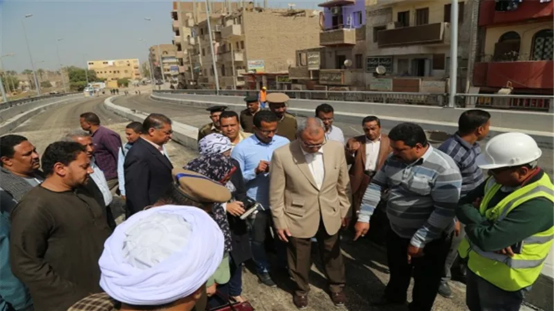 محافظ قنا: الانتهاء من أعمال رصف كوبري قوص العلوي