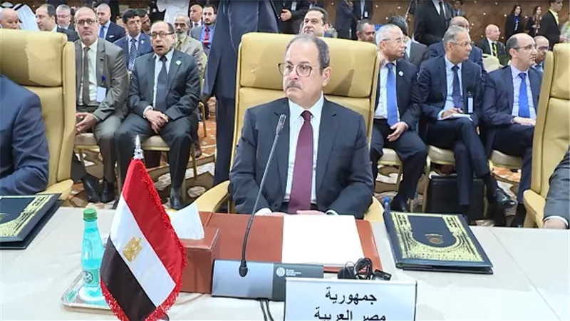 وزير الداخلية يشارك في إجتماعات مجلس وزراء الداخلية العرب بالجزائر
