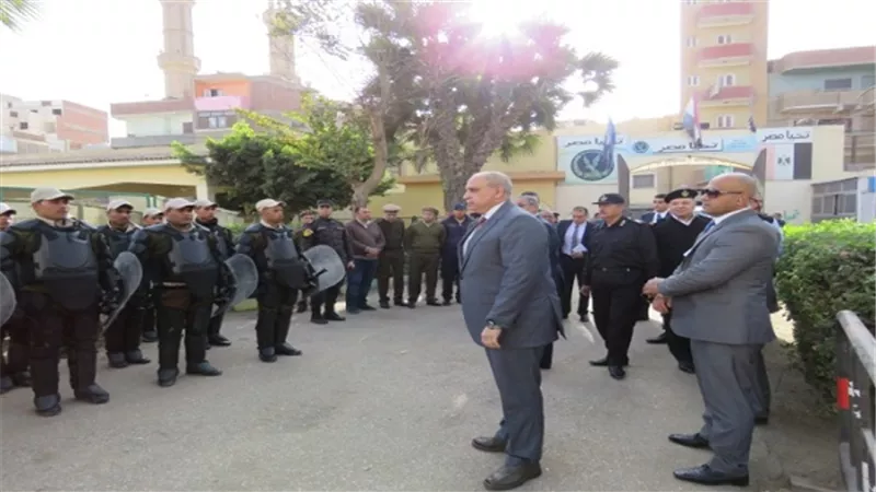 مساعد الوزير لقطاع السجون فى جولة تفقديه بسجن بنها العمومى