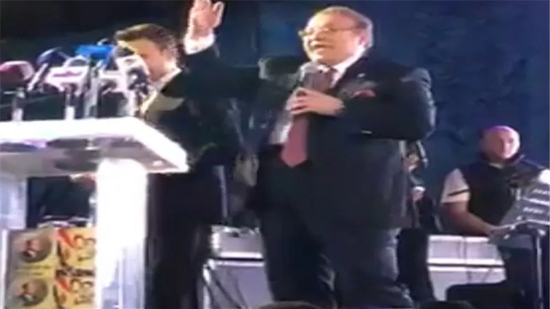حسن راتب: نقف خلف قيادة وزعامة وهبتها الاقدار لهذه الظروف الصعبة 