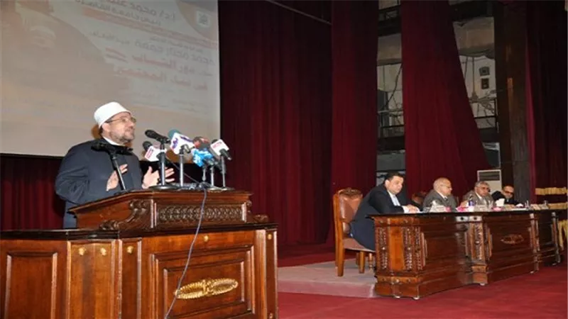 وزير الأوقاف يشيد بدور جامعة القاهرة ورئيسها في إحياء المواسم الثقافية 