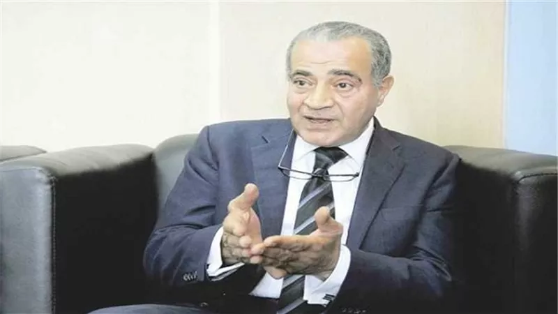 التموين تصدر 300 ألف بطاقة ذكية خلال شهرين بنظام SMS