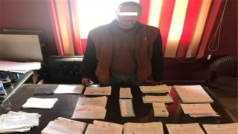 ضبط مرتكبى واقعة إشعال النيران بحجرة حفظ ملفات العملاء بفرع أحد البنوك