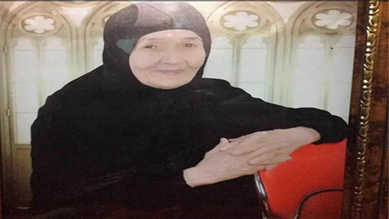 قصة سيدة عجوز سافرت إلى السعودية لأداء العمرة بـ