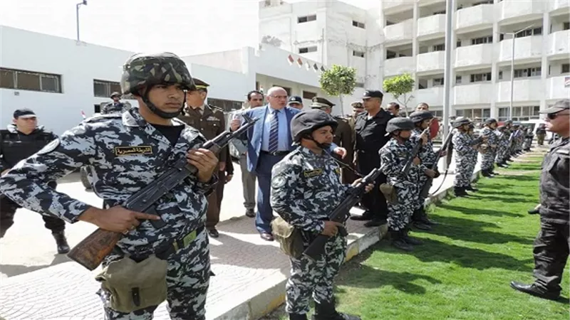 مدير أمن القليوبية يتفقد تأمين العملية الإنتخابية بلجان الرئاسة بالمحافظة