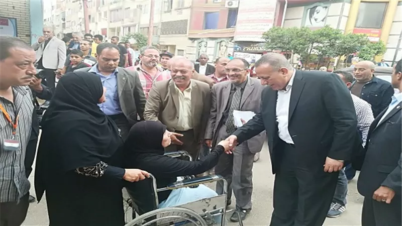 جولة لمحافظ الجيزة على عدد من اللجان الانتخابية بمراكز ومدن أحياء المحافظة