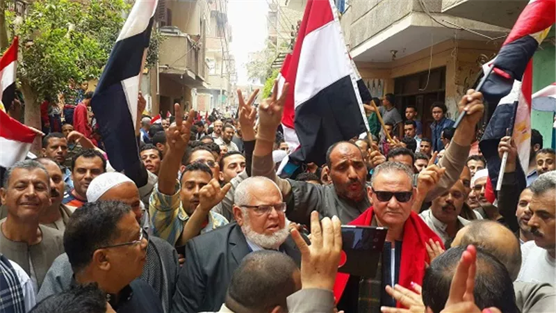 بالصور .. مواطني كفر شكر ينظمون مسيرة حاشدة للحث على المشاركة في الانتخابات