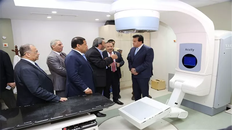 وزير التعليم العالى يفتتح عددًا من المنشآت الجديدة بجامعة طنطا