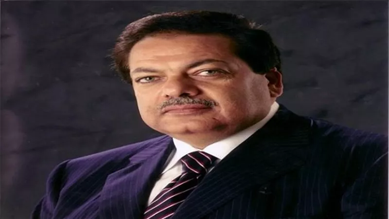 أبو العينين يحث المصريين والعاملين بـ 