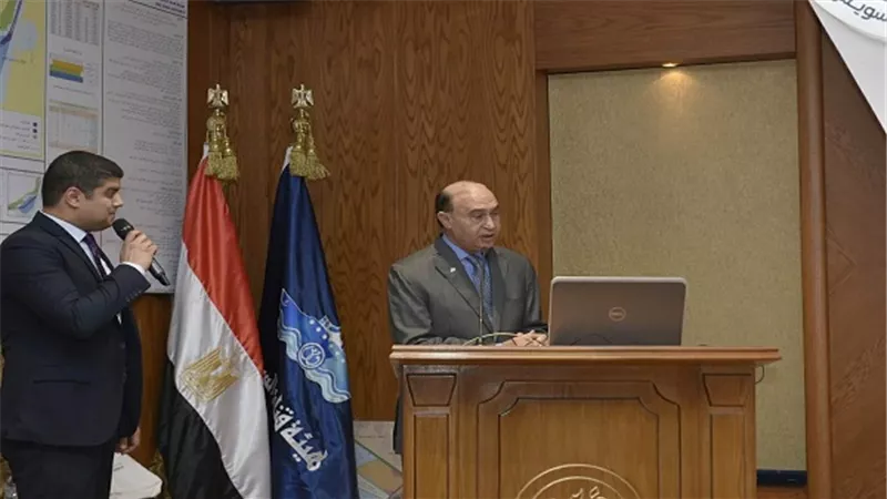 الفريق مُهاب مميش يستقبل رئيس هيئة الأركان المشتركة للقوات المسلحة الباكستانية