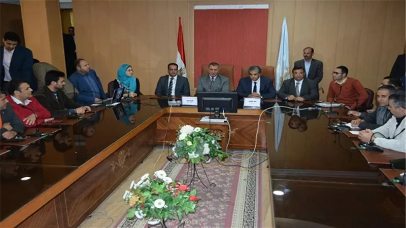 وزير البيئة يلتقي بشباب محافظة كفر الشيخ