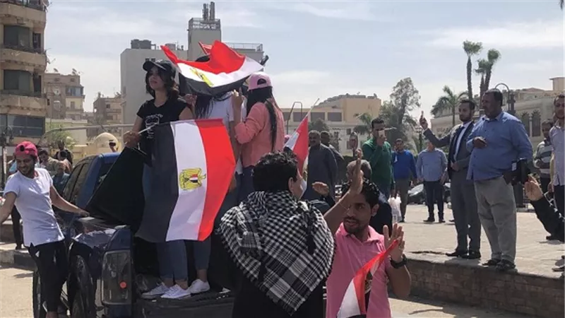 بالصور.. اقبال الناخبين على الانتخابات الرئاسية بالقاهرة