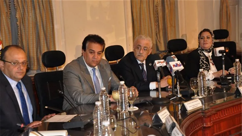 عبد الغفار وشوقي يوقعان بروتوكولاً للتعاون مع المجلس الثقافى البريطانى وهيئات الاختبار الدولية
