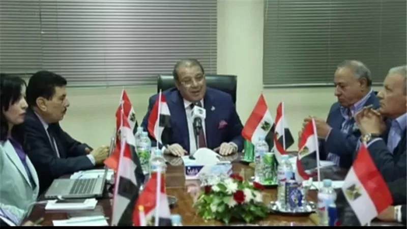 الليلة.. حسن راتب يقدم رؤيته لمشاهد الانتخابات الرئاسية