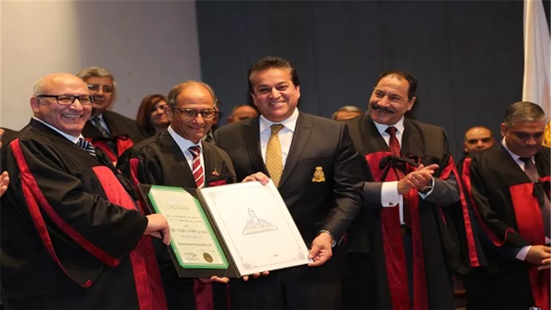 عبد الغفار يشهد ختام فعاليات المؤتمر الدولي السنوي السابع لجامعة عين شمس 