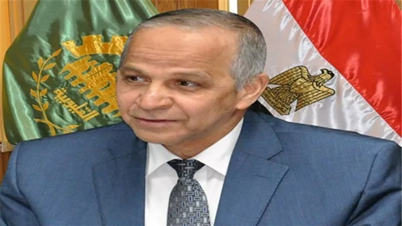 محافظ القليوبية يحيل المتسببين في وفاة طفل سقط في بالوعة صرف صحي للنيابة بشبرا 