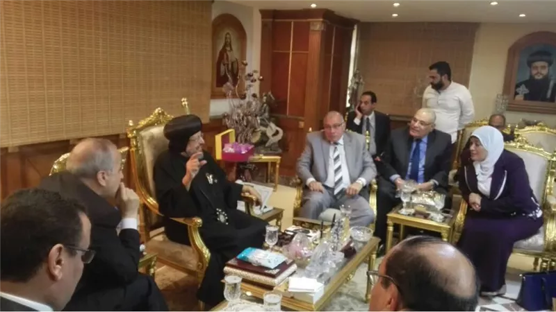 محافظ القليوبية ومدير الأمن يقدمان التهنئة للأقباط بعيد الميلاد المجيد