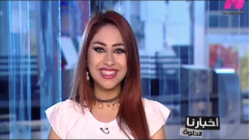 ايناس محمد تسخر من انقاذ ارنب على يد قوات الشرطة