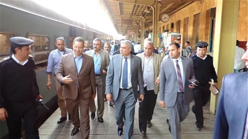 جولة تفقدية على الخدمات الأمنية بمحطات وقطارات مترو الأنفاق والسكك الحديدية 