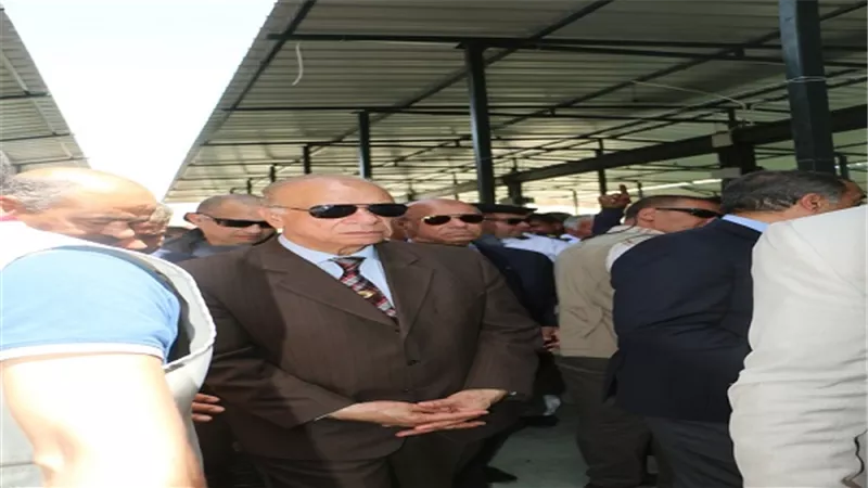 محافظ القاهرة: تطوير سوق المنهل والمحاور الرئيسية بشرق مدينة نصر