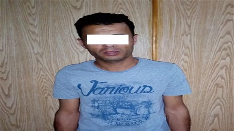 ضبط شخص لقيامه بالنصب على مواطنَيْن وتسفيرهم لإحدى الدول الأجنبية