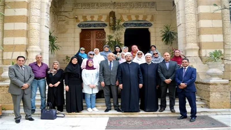 وزير الأوقاف يلتقى الواعظات بمعسكر أبي بكر الصديق العلمي والثقافي بالإسكندرية 