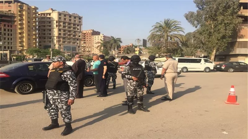مدير أمن القليوبية يتفقد مركز شرطة قليوب ويشدد علي حسن معاملة المواطنين