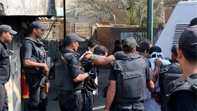 ضبط 743 محكوم عليهم خلال حملة أمنية بالقليوبية