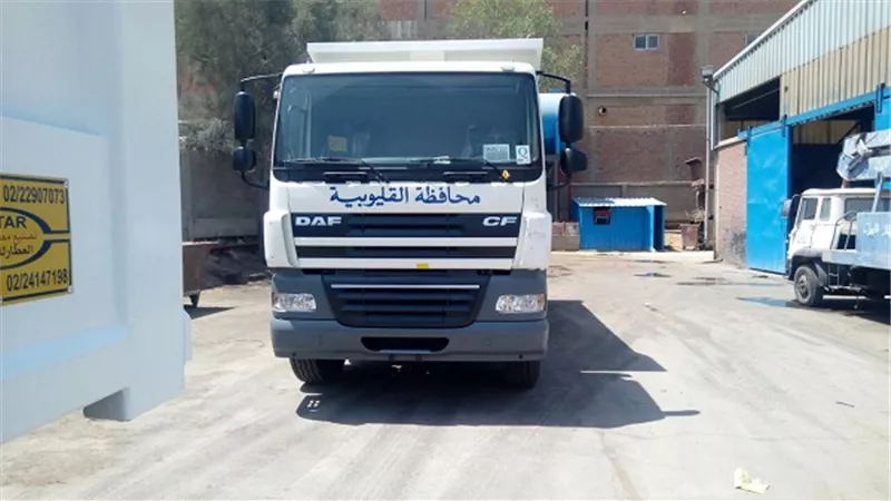 محافظ القليوبية: إستلام 4 سيارات نقل قلاب لمدن المحافظة لدعم منظومة النظافة
