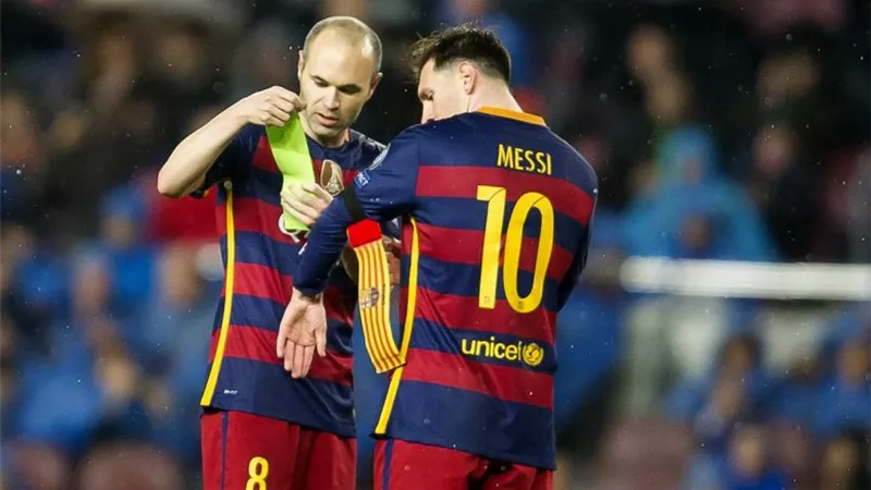 بعد رحيله عن برشلونة.. أين سيلعب إنيستا؟