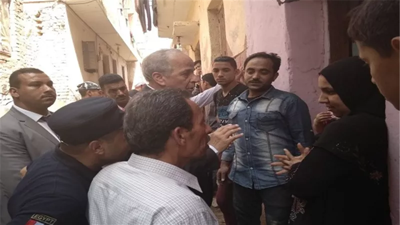 محافظ القليوبية يأمر بسرعة إخلاء المنازل المتضررة بقرية العلوة بقليوب 