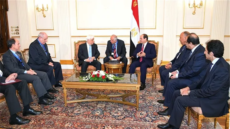 الرئيس السيسي يستقبل الرئيس اليوناني بالاسكندرية