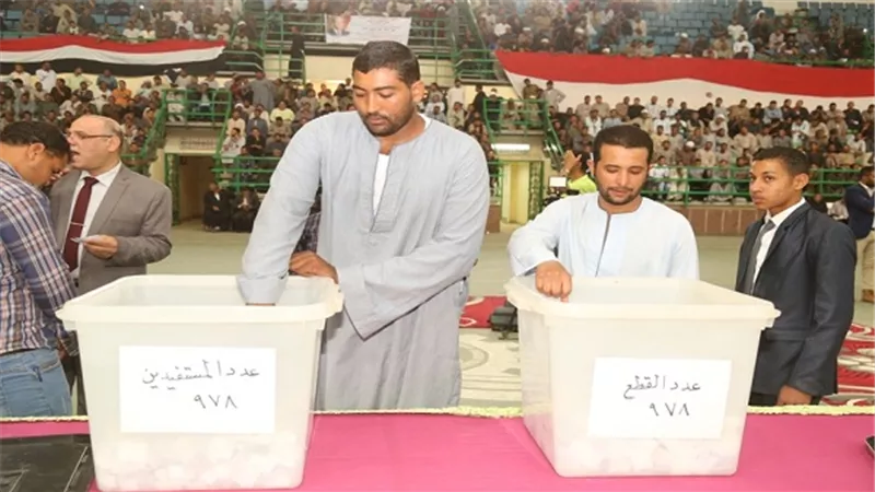 محافظ قنا: 2445 فدان لصغار المزارعين بالمراشدة ضمن مبادرة السيسى