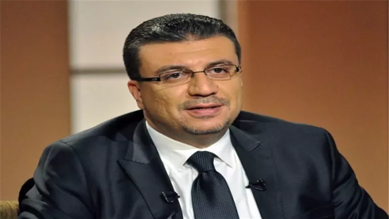 السبت.. عمرو الليثى يستضيف الفنان أحمد عبد العزيز والشاعر هشام الجخ 