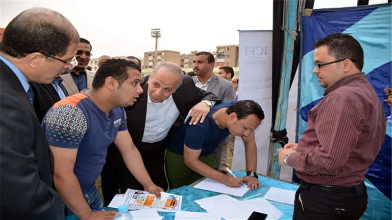 محافظ القليوبية يفتتح الملتقى الأول للتوظيف لتوفير 5 آلاف فرصة عمل للشباب 