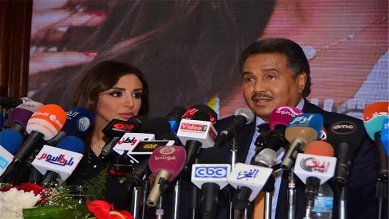 بالصور.. تفاصيل مؤتمر فنان العرب محمد عبدة والمطربة أنغام 